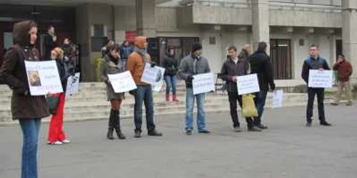 Liga Studenţilor din Teleorman a protestat şi nu prea...