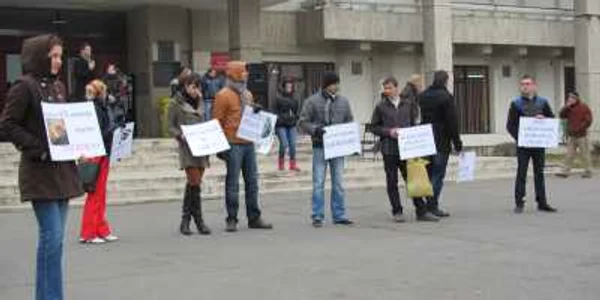 Liga Studenţilor din Teleorman a protestat şi nu prea...