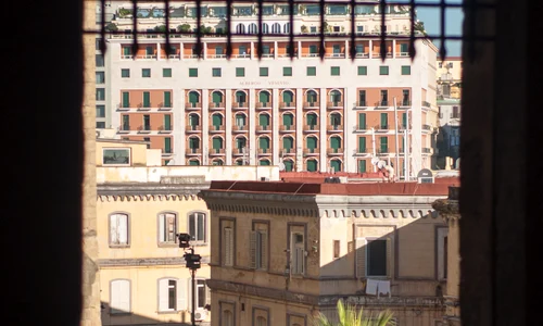 Despre Napoli, Camorra şi deşeuri – dintre care unele ajung la noi    jpeg