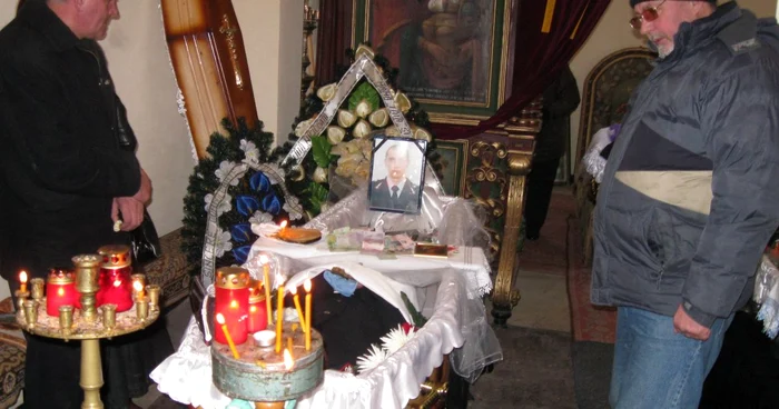 Pompierul-criminal va avea parte de o slujbă specială pentru sinucigaşi