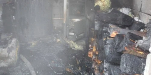 incendiu todiresti sursa newspascani.ro