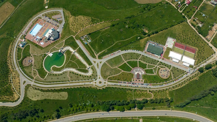 Parcul regional de Agrement Cornișa FOTO Cornișa Aqua Park Botoșani