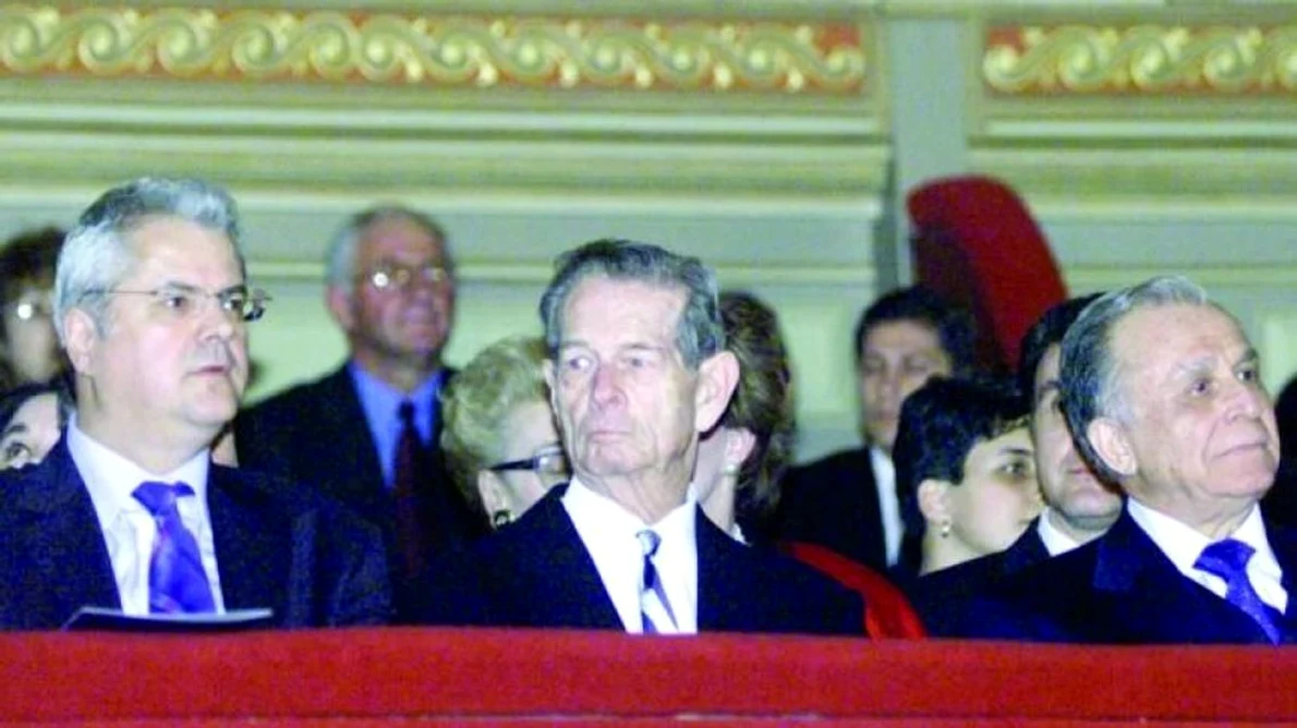 DUPĂ 25 DE ANI O reconciliere de milioane de euro De ce a acceptat Regele Mihai să se împace cu Ion Iliescu jpeg