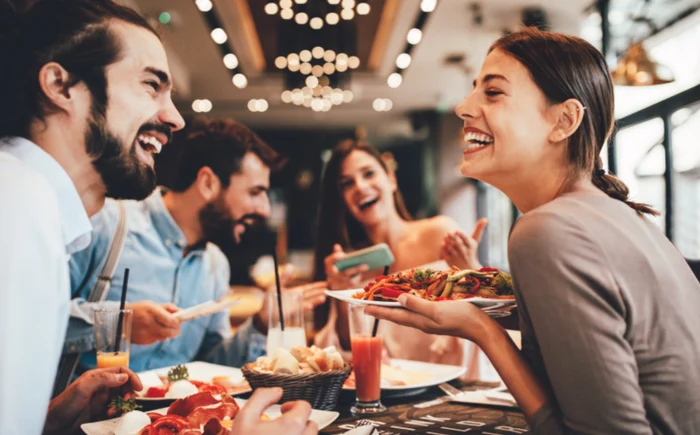 Horoscop 20 noiembrie 2021: Săgetătorii le acordă mai mult timp prietenilorFoto: Shutterstock