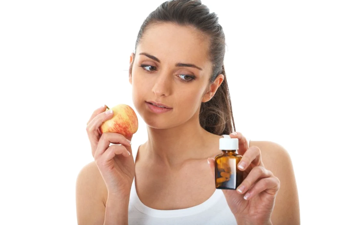 Suplimentele cu vitamine nu sunt mai eficiente împotriva radicalilor liberi decât fructele şi legumele proaspete FOTO Shutterstock