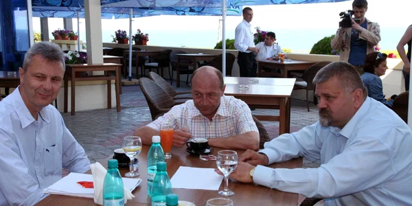 traian basescu/dorel onaca