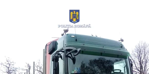 autotren confiscat cu tot cu lemn 1 jpg