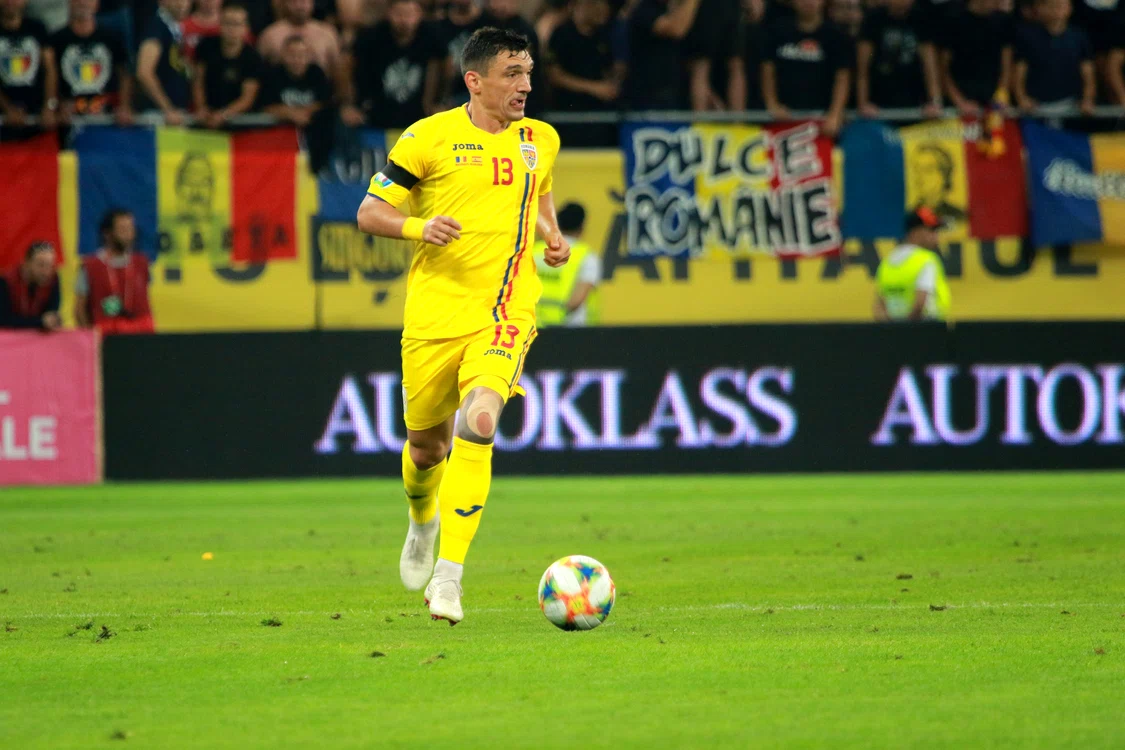 
    Keșeru se arată a fi în vervă înaintea meciurilor României din Liga NațiunilorFoto: Marian Burlacu  