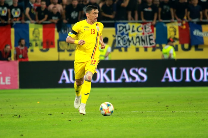 
    Keșeru se arată a fi în vervă înaintea meciurilor României din Liga NațiunilorFoto: Marian Burlacu  