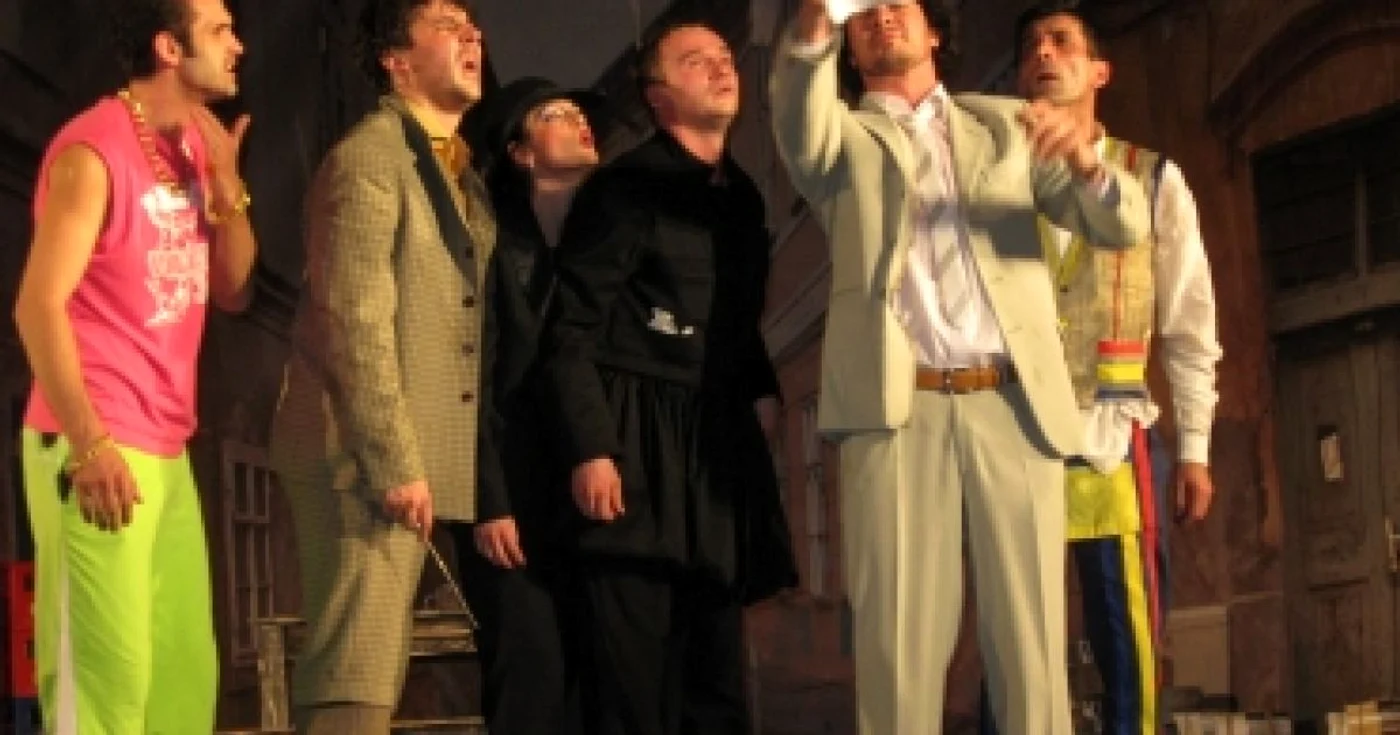 Oradea: Studenții orădeni au reduceri la teatru