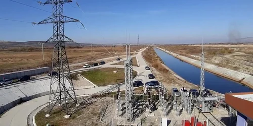 5db1a594892c0bb0c6e077a7 jpg