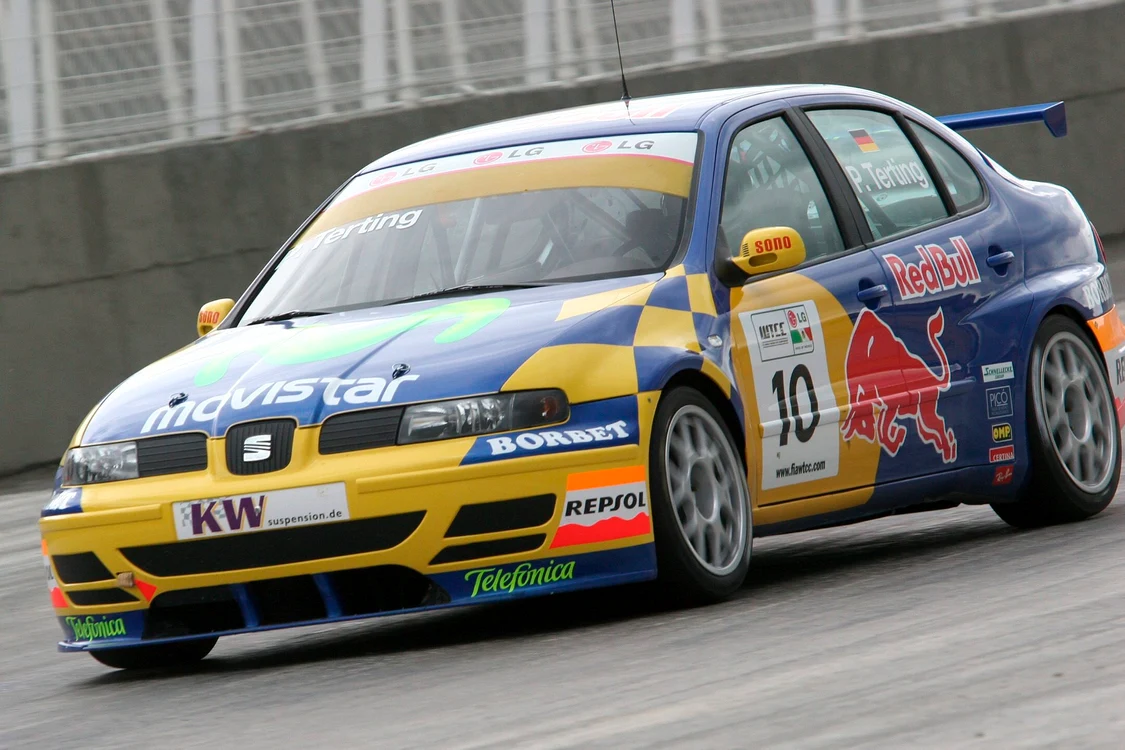 
    Seat rămâne în WTCC cu maşini semioficiale  