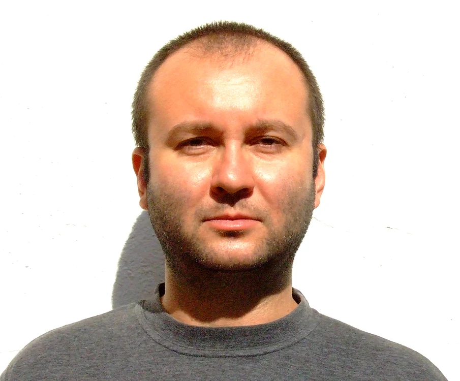 „Investim în viitor şi în spectatorii avizaţi de mîine“ – interviu cu Laurenţiu BRĂTAN jpeg