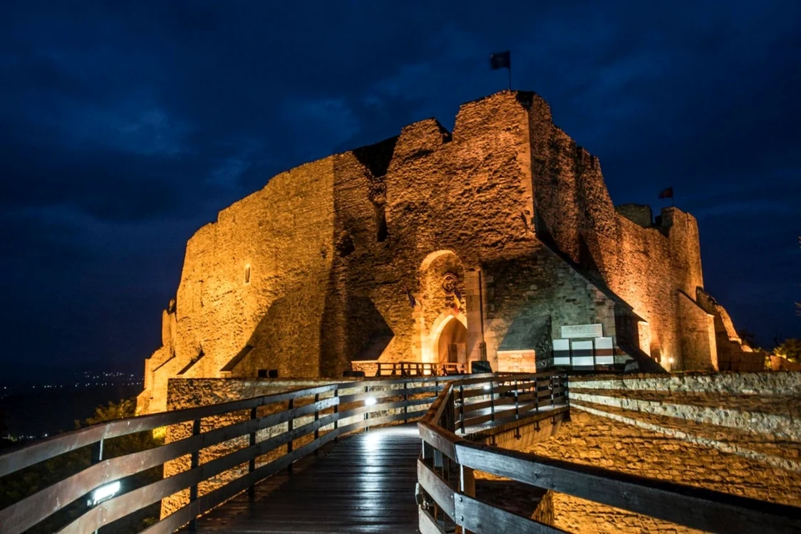 Cetatea Neamţ a fostatestată documentarpe 2 februarie 1395 FOTO Planiada.ro
