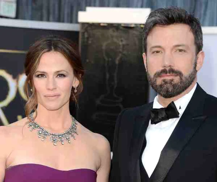 
    Unul din cele mai invidiate cupluri de la Hollywood divorțează. Ben Affleck și Jennifer Garner s-au hotărât să pună punct unei relații de 10 ani.Foto: Getty  