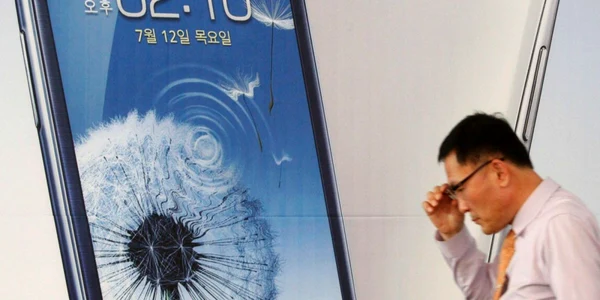 Android Jelly Bean 4.1 pentru Galaxy SIII ajunge mai repede în România decât iPhone 5 cu iOS 6