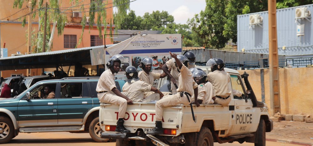 Se caută o soluție politică pentru criza din Niger. Algeria demarează o mediere în trei ţări ale ECOWAS