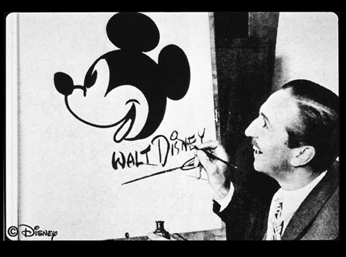 Walt Disney obişnuia să deseneze chipul lui Mickey Mouse alături de numele lui FOTO Disney