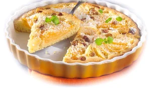 tarta cu mere si stafide jpeg