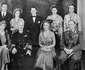 Erling Lorentzen, Prințesa Ragnhild, Harald al Norvegiei, Prințesa Astrid, Prințesa Margaretha, jos   Prințesa Ingeborg, Regele Haakon, Prințesa Marha, Prințul Olav, 1953. FOTO: Profimedia