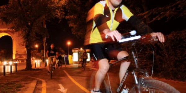 Ciclopromenada  de la miezul nopţii