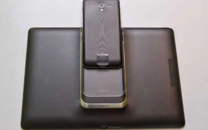 Padfone 2 costă peste 3.000 de lei FOTO Playtech.ro