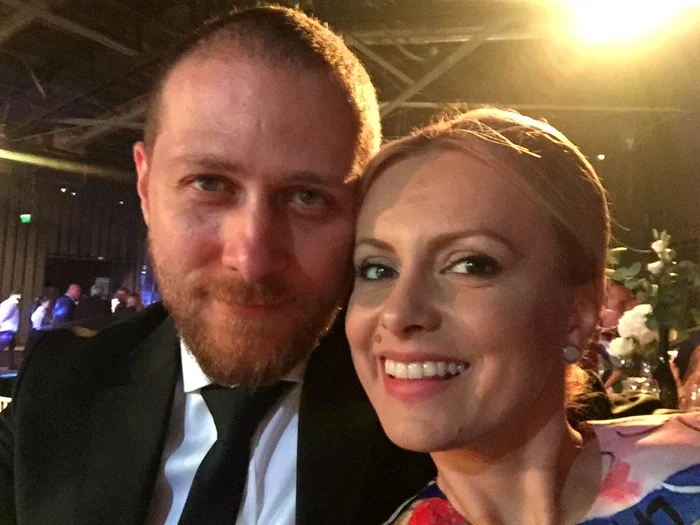 Simona și Răzvan s-au distrat de minune la nuntă