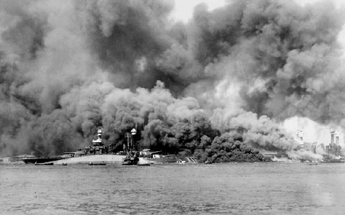 Nava USS Oklahoma distrusă în atacul de la Pearl Harbor Foto: wikipedia.org