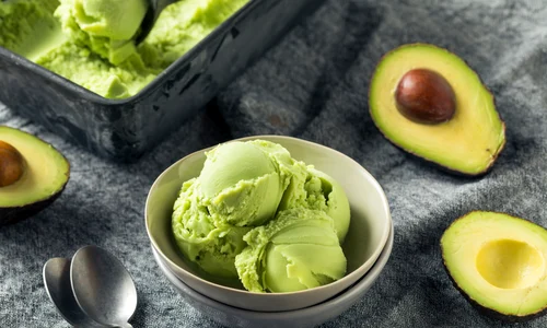 Inghetata de avocado  Sursa foto shutterstock 1078632227 jpg