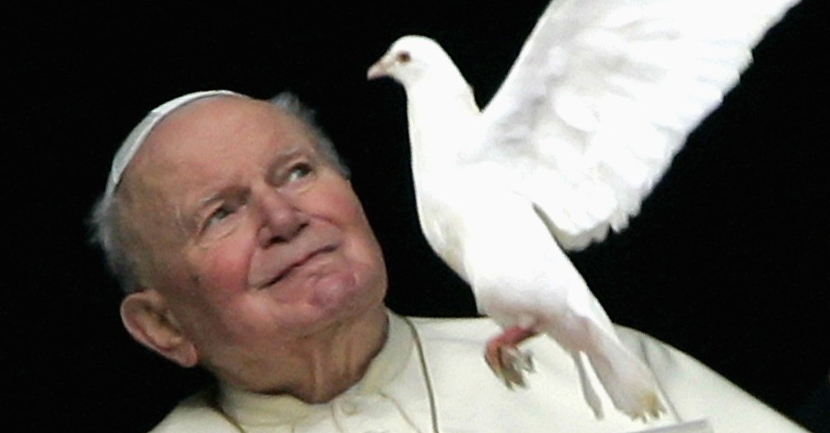 lea. Lucruri mai puțin știute despre suveranul pontif. A lucrat într