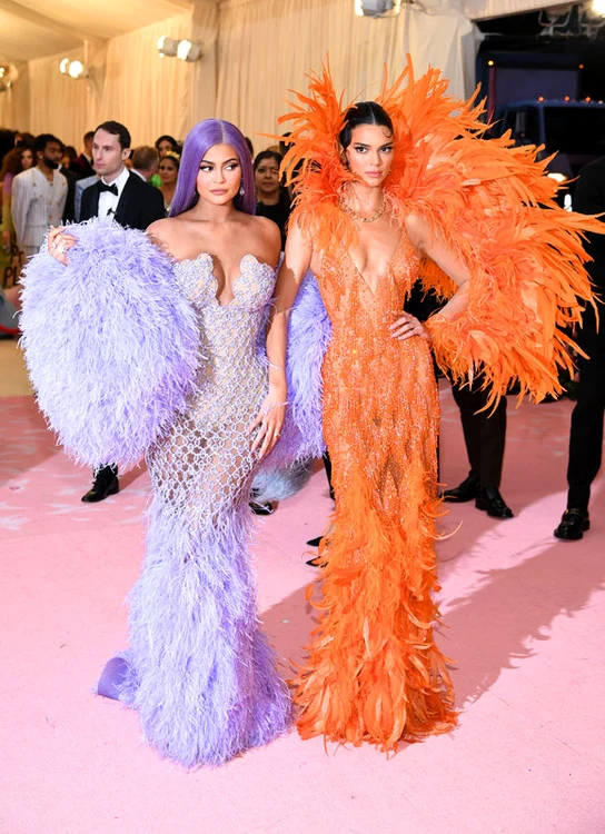 Mezinele familiei Kardashian-Jenner au ales ținute transparente pentru Met Gala 2019