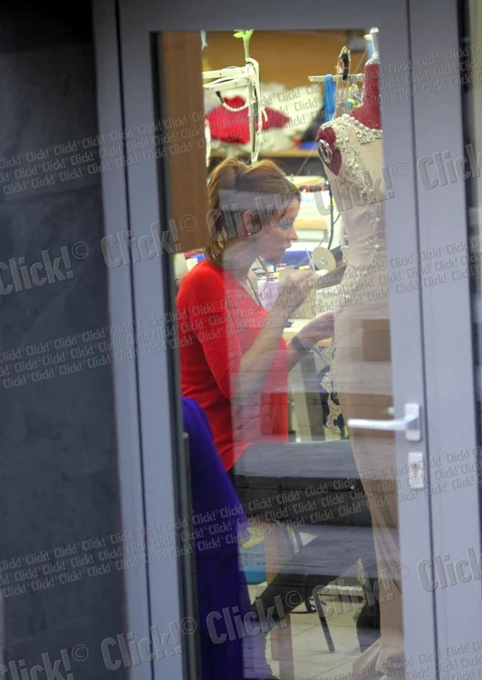 Bianca şi-a finalizat colecţia de rochii