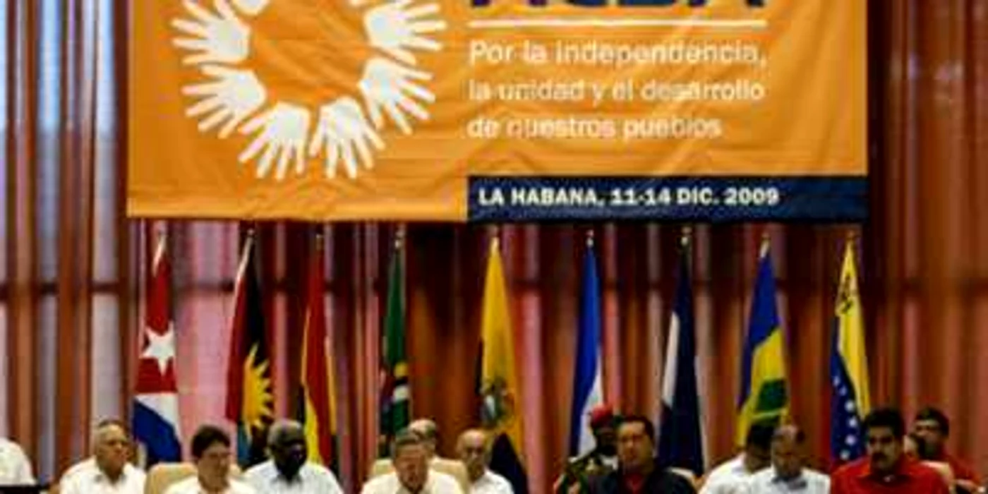 Castro şi Chavez, capete de pod ale politicii ruseşti în America Latină