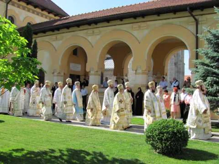 Irineu Pop este întronizat Arhiepiscop Ortodox de Alba Iulia