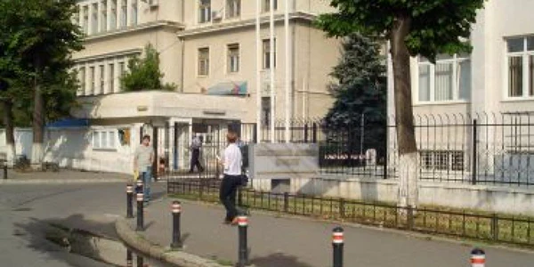 Ploieşti: Poliţiştii schimbă tactica în conflictul cu primarul Ploieştiului