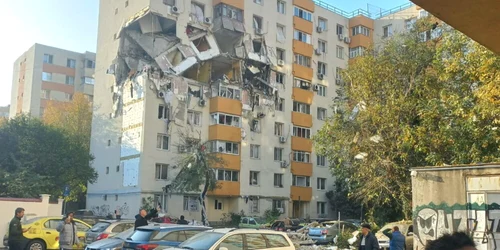 Explozie bloc Rahova FOTO Facebook