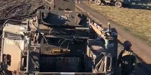 Coloană de vehicule blindate ucrainene în Herson / Foto: Captură Video