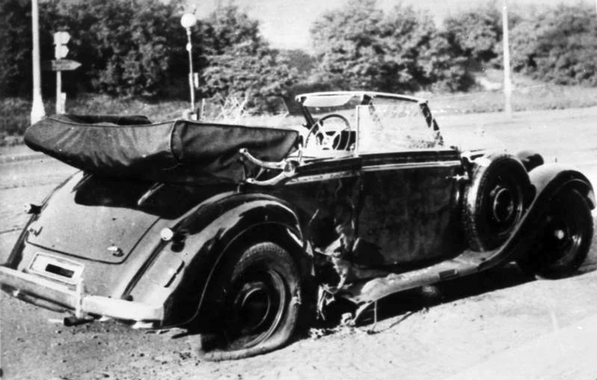 Mercedesul distrus al lui Heydrich FOTO wikipedia