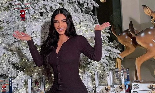 kim kardashian craciun insta jpg