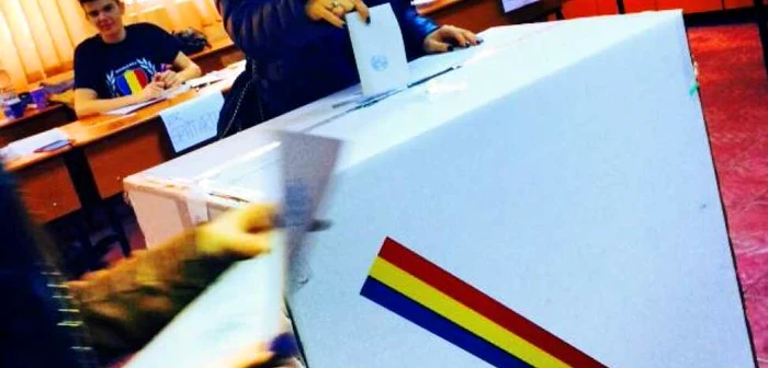 Andreea Esca şi-a exercitat dreptul la vot FOTO Facebook/ Arhivă personală Andreea Esca
