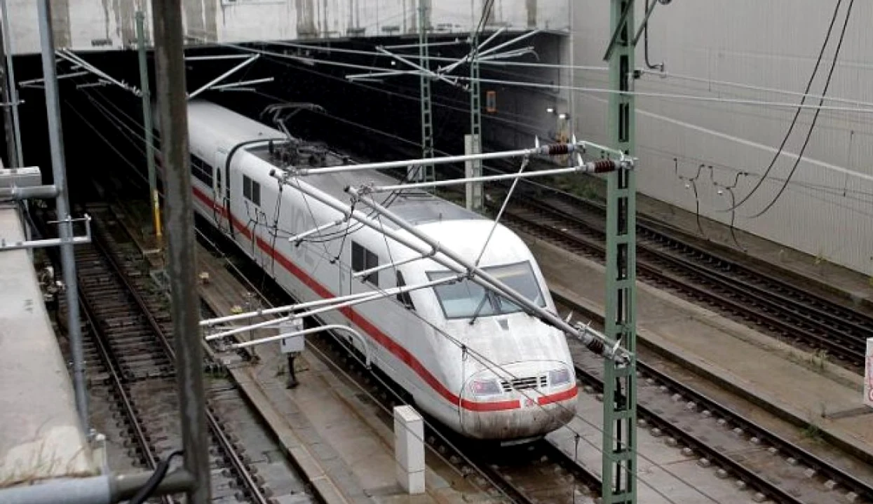 Un român a încercat să fure un tren în Austria FOTO: Globalnews