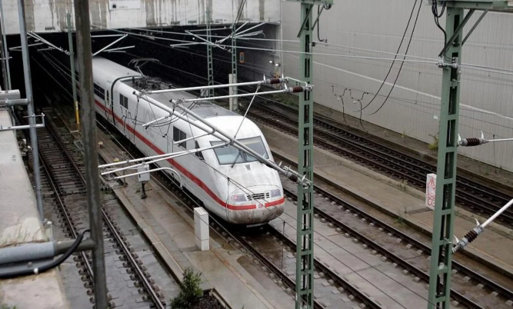 Român reținut în Austria după ce a încercat să fure un tren, dar nu a știut să-l pornească