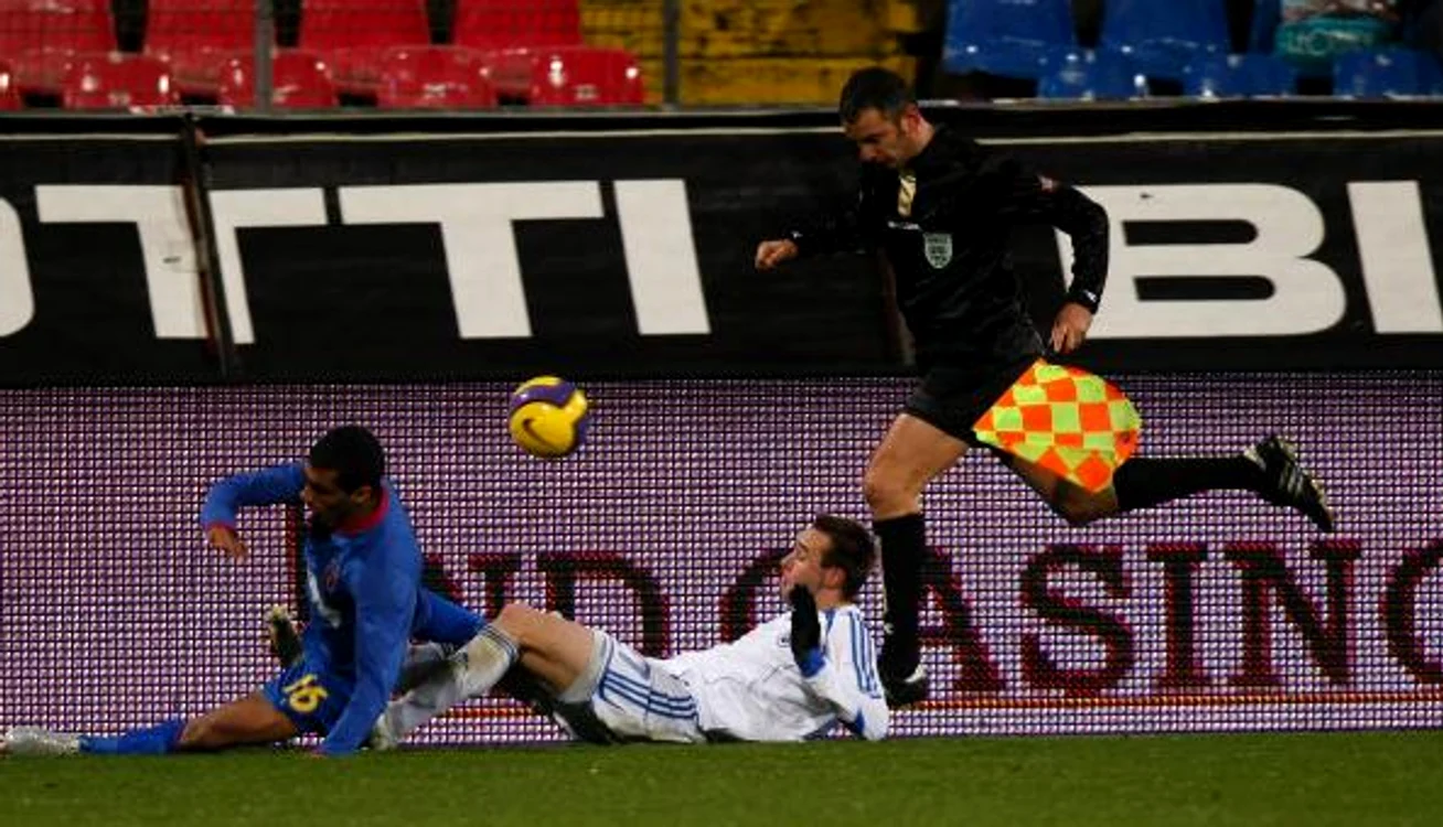 
    Partidele dintre Steaua şi Craiova au fost mereu disputate  