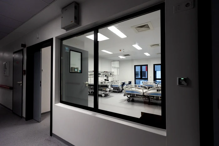 Corp clădire spital Bistrița Năsăud FOTO: Facebook/Al. Rogobete