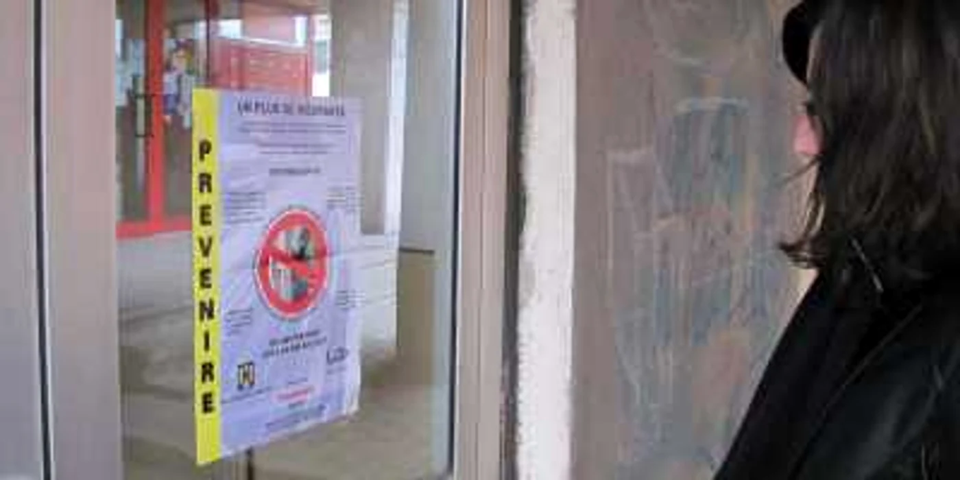 Mii de afişe şi pliante au fost tipărite pentru campania "Un plus de siguranţă"