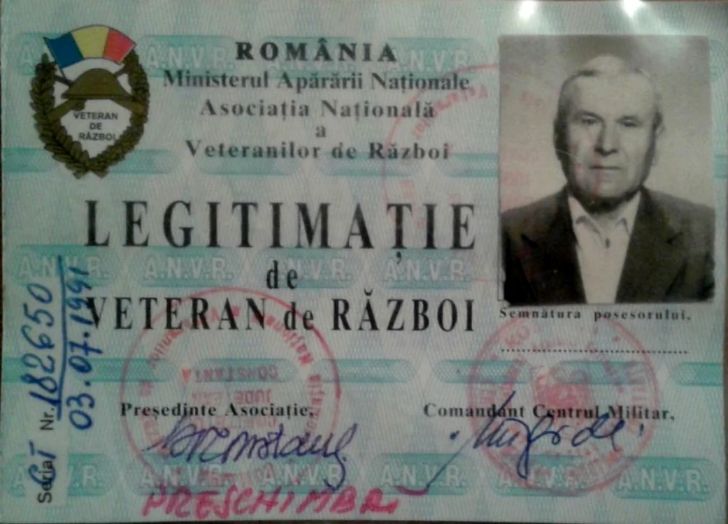 Familia de eroi Solomon din cele două Războaie Mondiale Cumpăna Constanţa Dobrogea Foto Sînziana Ionescu