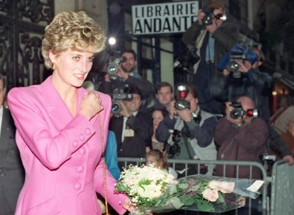 Prinţesa Diana trebuia să joace alături de Kevin Costner în continuarea filmului „The Bodyguard”Foto: AFP