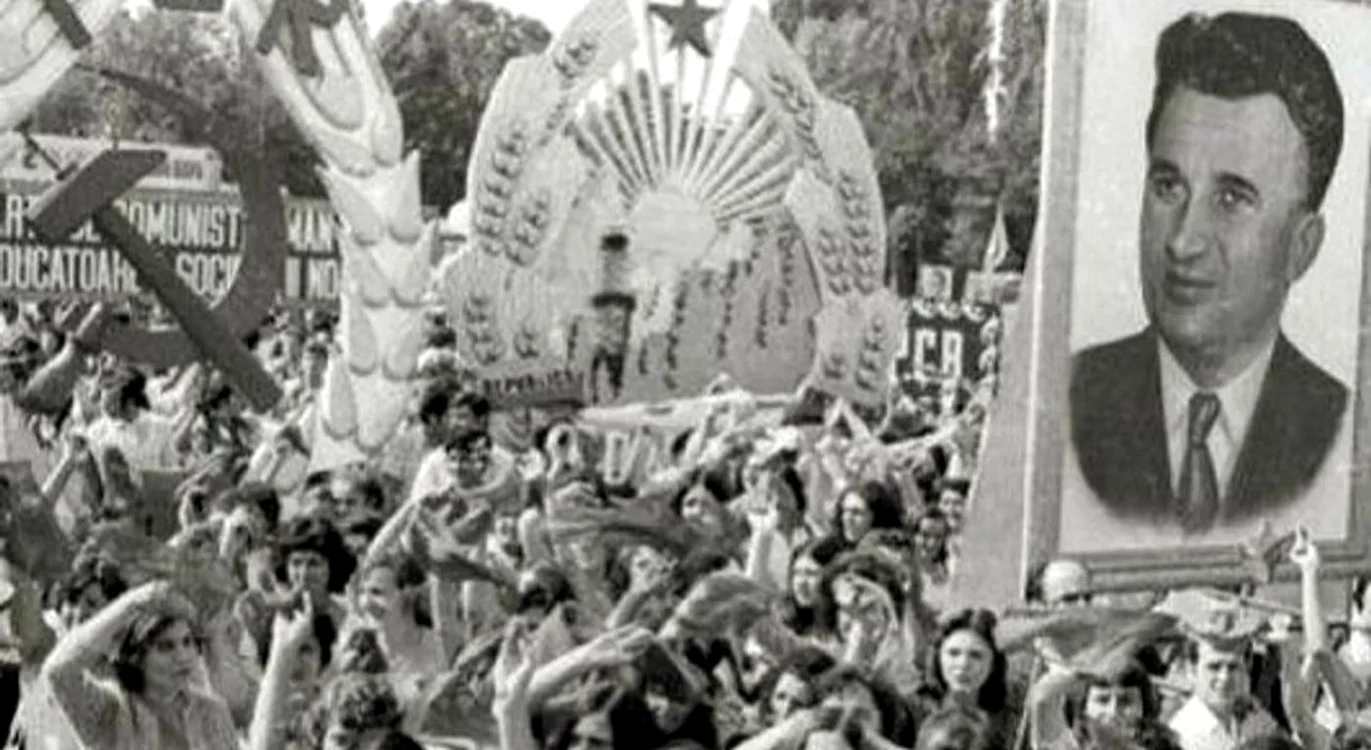 Cum sărbătoreau românii ziua de 1 Mai în perioada comunistă / foto: Historia.ro