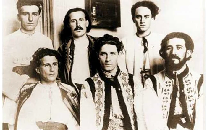 Întemeietorii Mişcării legionare Radu Mironovici, Conreliu Zelea Codreanu,Corneliu Georgescu, Ion Moţa şi Ilie Gârneaţă FOTO bucovinaprofunda.wordpress.com