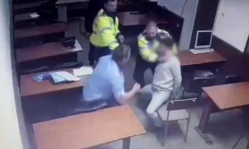 Poliţiştii au aşteptat în faţa magazinului până la venirea chinezului jpeg